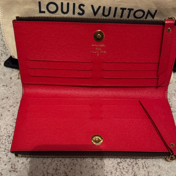 Louis Vuitton Brown Monogram Pouch with Gold Chain - Picture 2 of 5